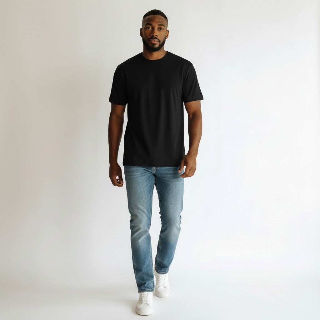 T-shirt regular czarny wykonany w Polsce z certyfikowanej dzianiny idealny pod nadruk